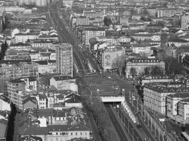 İtalya 'nın Torino kentinin hava manzarası Piazza Statuto Meydanı' na bakıyor.