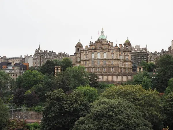 Edinburgh, İngiltere 'deki Mound Hill manzarası