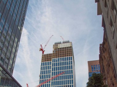 Frankfurt şehri Almanya 'nın ana caddesiyim.
