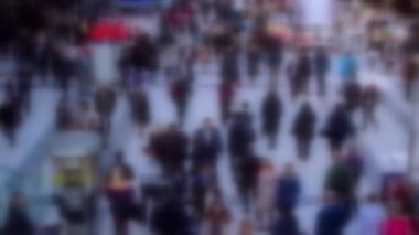 Tanımlanamayan bulanık insan kalabalığı