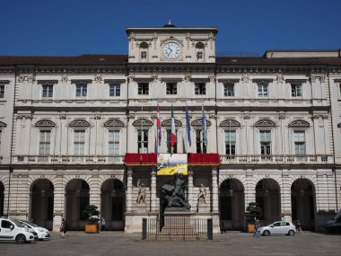 TURIN, İtalya - 11 Haziran 2024 Palazzo di Citta Çevirisi