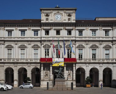 TURIN, İtalya - 11 Haziran 2024 Palazzo di Citta Çevirisi