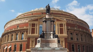 Londra, İngiltere 'deki Royal Albert Hall konser salonu.
