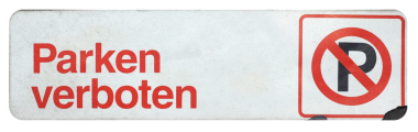 Alman trafik levhası şeffaf PNG arka planı. Parken verboten (çeviri: park yasağı)