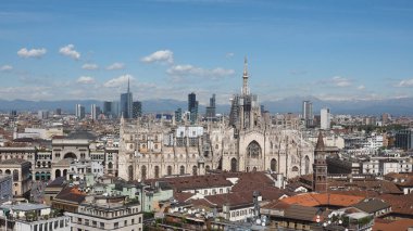 Duomo di Milano, Milano, İtalya Gotik katedral kilise havadan görünümü