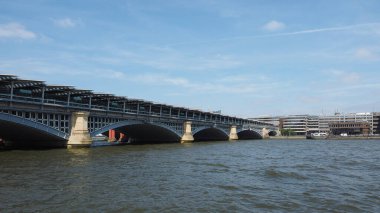Londra, İngiltere thames Nehri panoramik manzaralı