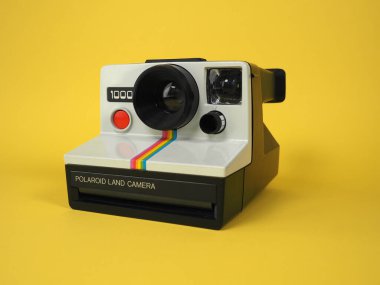 AMSTERDAM, NETHERLANDS - 11 ARALIK 2024: 1000 kara kamerası