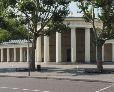 Aachener Thermalquellen (anlamı: Aachen spa) Almanya 'nın Aachen şehrinde