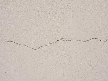 Duvardaki çatlağın endüstriyel biçimi