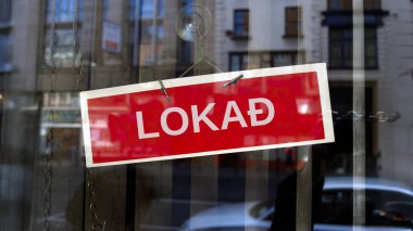 İzlanda dilinde kapalı işaret