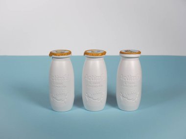 MİLAN, İTALYA 23 Mart 2025 Danone Actimel Probiyotikleri