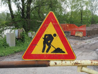 Uyarı işaretleri, yol çalışmaları trafik işaretleri