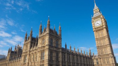 Parlamento binaları namı diğer Londra 'daki Westminster Sarayı.
