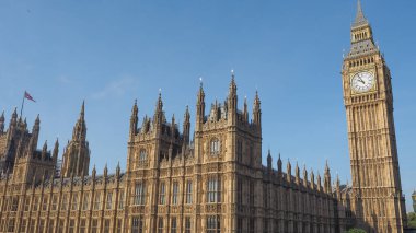Parlamento binaları namı diğer Londra 'daki Westminster Sarayı.
