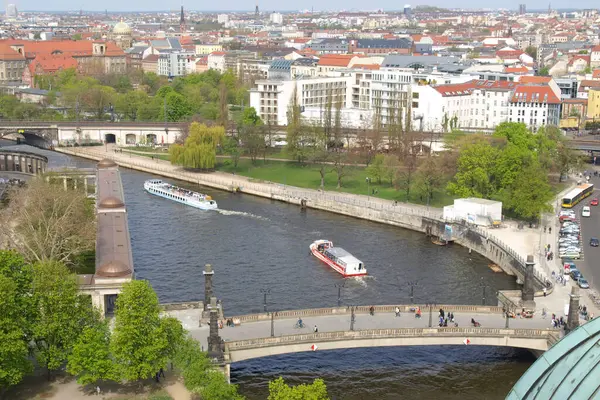 Berlin, Almanya 'nın havadan kuş bakışı görüntüsü