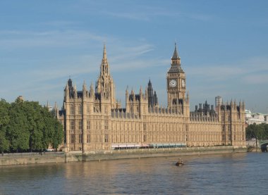 Parlamento binaları Westminster Sarayı Londra gotik mimarisi
