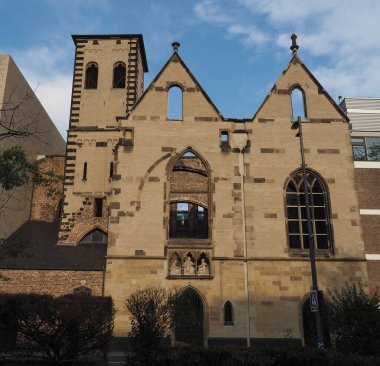 Alt St Alban eski romanesk kilise kalıntıları Koeln, Almanya İkinci Dünya Savaşı sırasında bombalandı