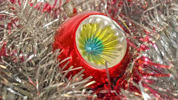 Noel ağacı süslemesi için süs eşyası.