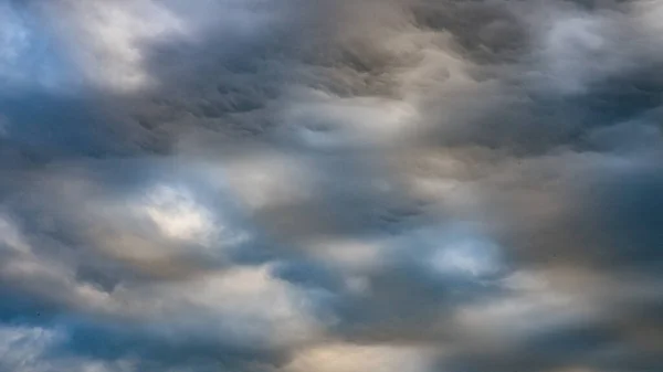 Textura Azul Brillante Cielo Nublado Dramático —  Fotos de Stock