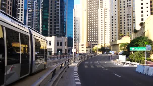 Dubai Emiratos Árabes Unidos Marzo Nuevo Servicio Tranvía Ciudad Dubai — Vídeos de Stock