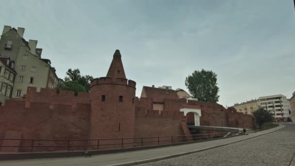 ワルシャワ バービカン要塞 主要なランドマーク — ストック動画