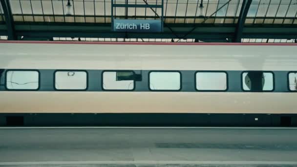 Zurich Suíça Janeiro 2023 Trem Que Sai Estação Ferroviária Zurique — Vídeo de Stock