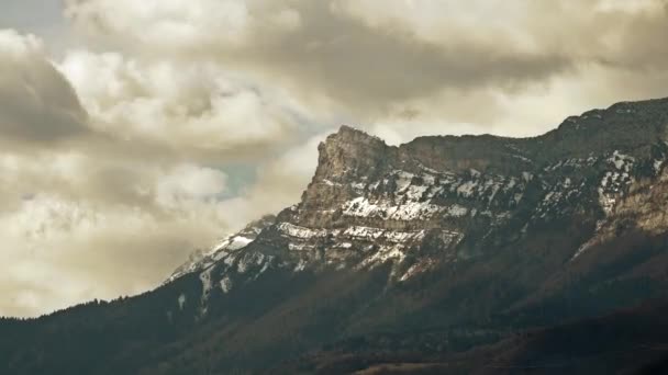 Vercors Alpine 산맥의 가파른 경사로 — 비디오