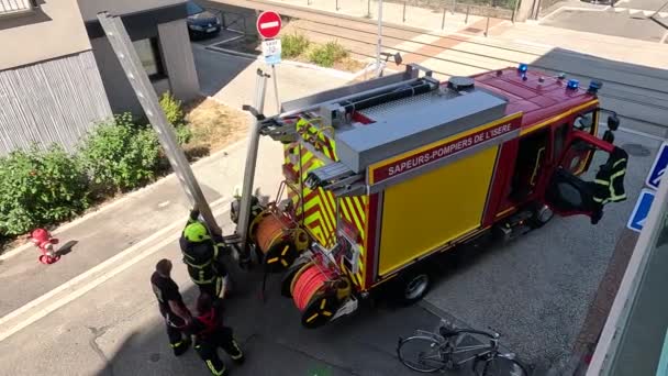 法国格林布尔 2023年7月12日现代法国消防车 — 图库视频影像
