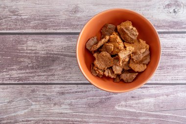 Nijeryalı Kuli Kuli atıştırmalığı