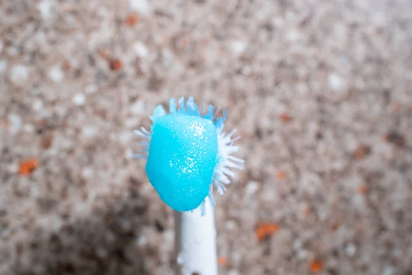 Escova Dentes Elétrica Bem Usada Com Pasta Dentes — Fotografia de Stock