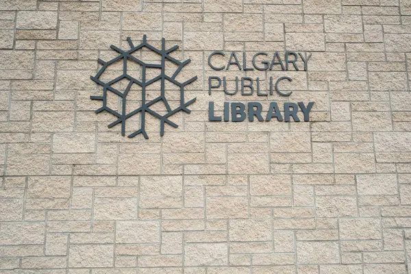 3 Eylül 2023 - Calgary Alberta Kanada - Calgary Halk Kütüphanesi Logosu