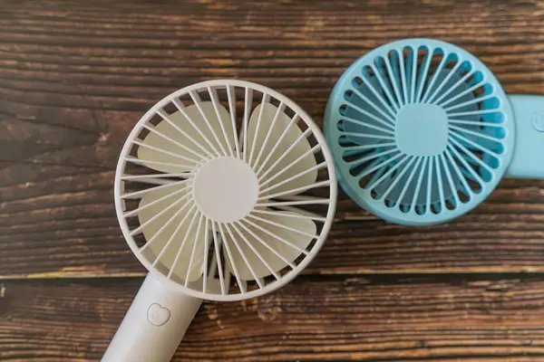 Serinlemek için taşınabilir pervaneler