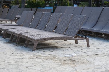 Plaj sandalyesi Tropikal ada sahilinde