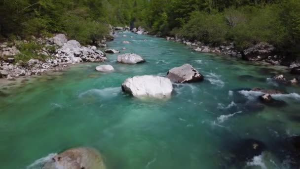 Emmerald River Soca Alpach Słoweńskich Widok Lotu Ptaka Koncepcja Słodkiej — Wideo stockowe