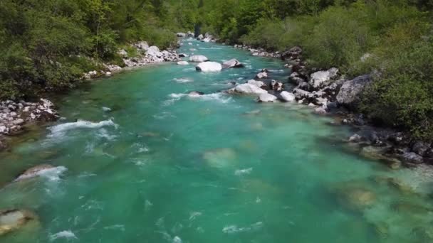 Emmerald River Soca Slovenian Alps Aerial View Conceito Água Doce — Vídeo de Stock