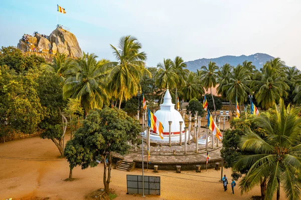 スリランカのAnuradhapura近くのMihintory古代都市の仏教寺院 — ストック写真