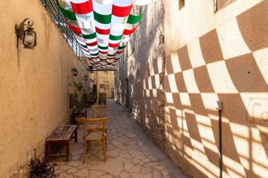 Nizwa 'da geleneksel ortaçağ mimarisi, Umman.. 