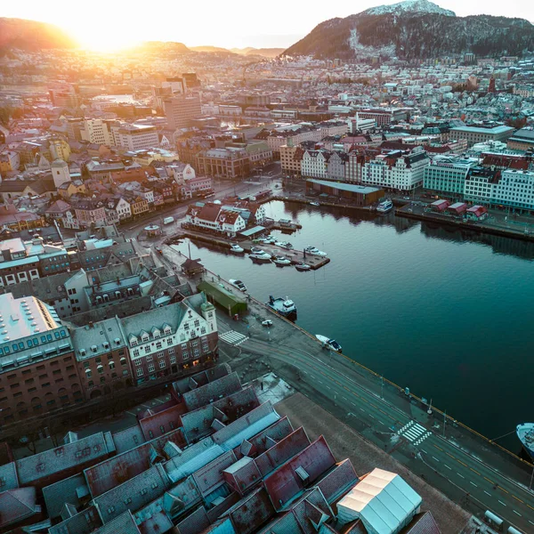 Traditional Scandinavian Architecture Old Town Bergen Sunrise Bergen Vestland Norway 로열티 프리 스톡 이미지