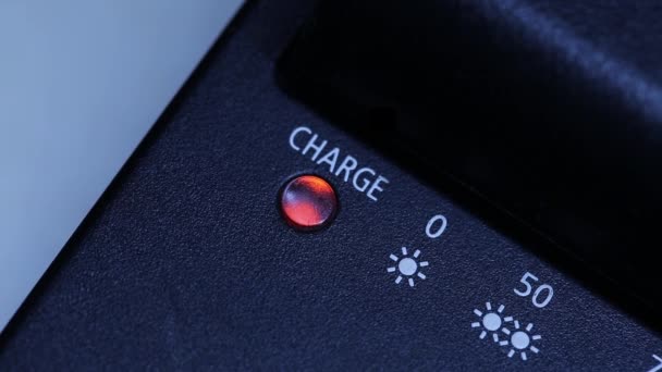 Battery Charge Indicator Battery Charging Close View Red Indicator Light — Stock Video