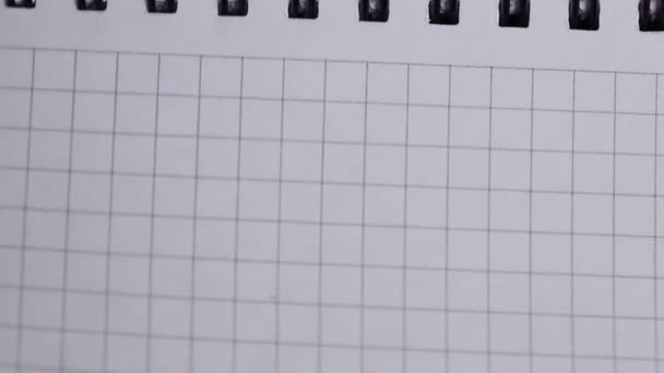 Mengubah Lembar Menjadi Kotak Dalam Notebook — Stok Video