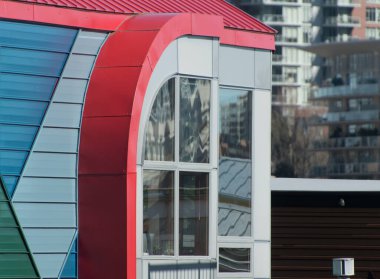 Fisherman Rıhtımı, Victoria, British Columbia 'da renkli yüzen evler