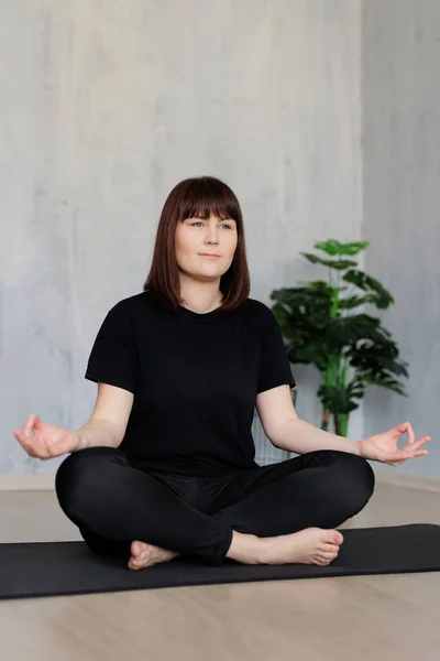 Yoga Meditation Concept Young Woman Doing Yoga Sitting Lotus Pose — Stock Photo, Image