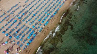 İş ve gayrimenkul kavramı - Benidorm, İspanya 'daki gökyüzü manzarası ve oteller