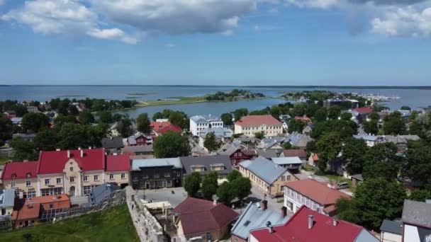 Vista Aérea Castelo Velho Cidade Haapsalu Estónia — Vídeo de Stock