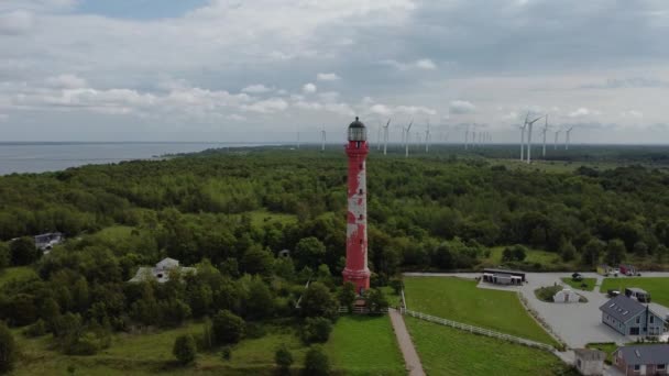 Hermosa Vista Aérea Del Antiguo Faro Paldiski Estonia — Vídeos de Stock