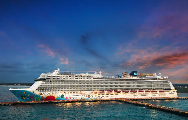 Costa Maya Mexikó 2019 Április Norvég Cruise Line Hajó Norvég Stock Fotó