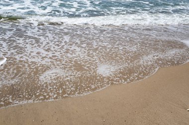 Dalgalardaki Su Dokuları