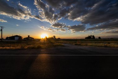 Idaho Yollarında Şok edici Günbatımı