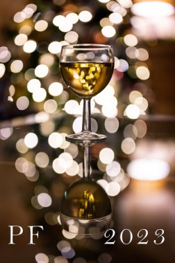 Mutlu Noeller ve mutlu yıllar.