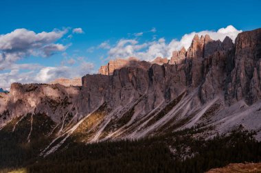 Dolomitler ve Güney Tyrol 'da Sonbahar